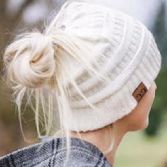 White Warm Messy Bun Ponytail Beanie 